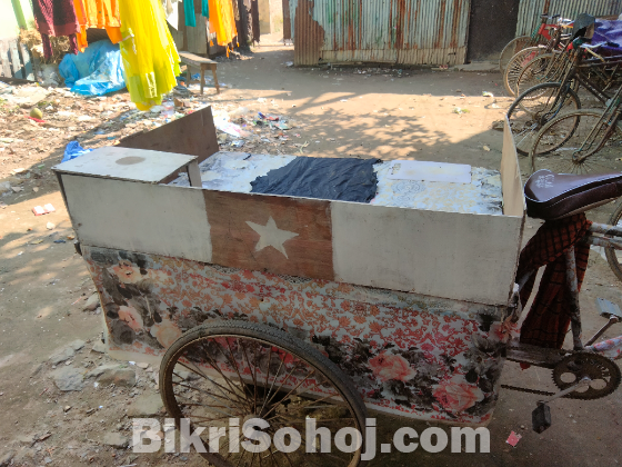 একটি স্ট্রিট ফুড ভ্যান সেল হবে